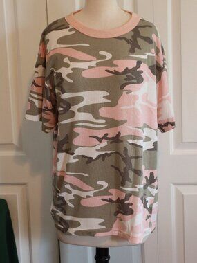 Rothco Comfort Fit Pink Camo Short Sleeve Tee Size Large
